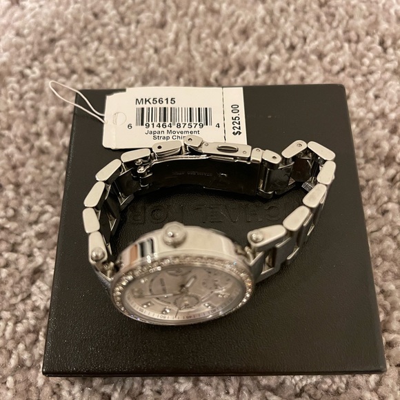 Michael Kors MK5615 Parker Multi-Function Silver Ladies Watch - Picture 3 of 12